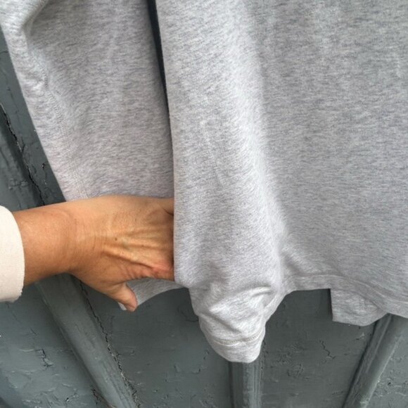 Lululemon light Grey Savasana Wrap Sweater, size 6 - Picture 9 of 9